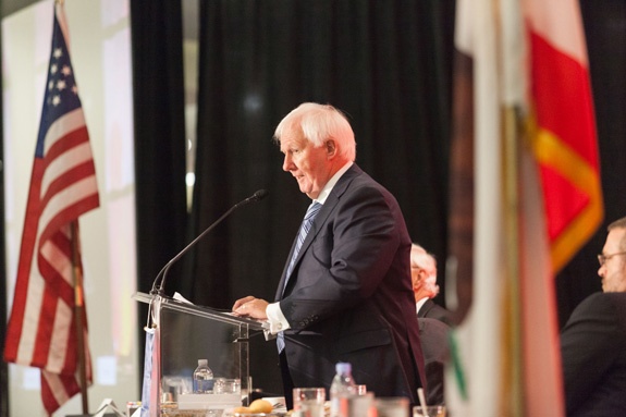 State Bar President Jim Fox announces the winner of the Bernard E. Witkin Medal, given to a member of the legal community who has helped shape the legal landscape through an extraordinary body of work. <em> Photo by S. Todd Rogers </em>